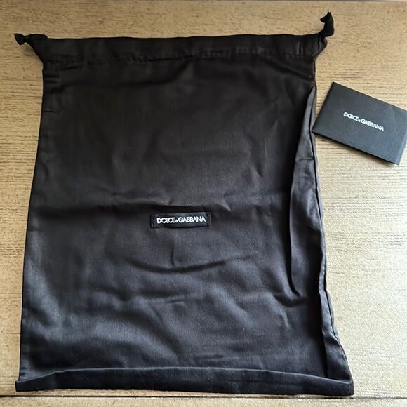 Dolce & Gabbana dust bag and passport - Picture 1 of 6
